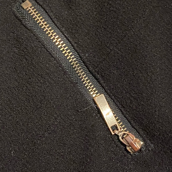 Blazer - Picture 7 of 7